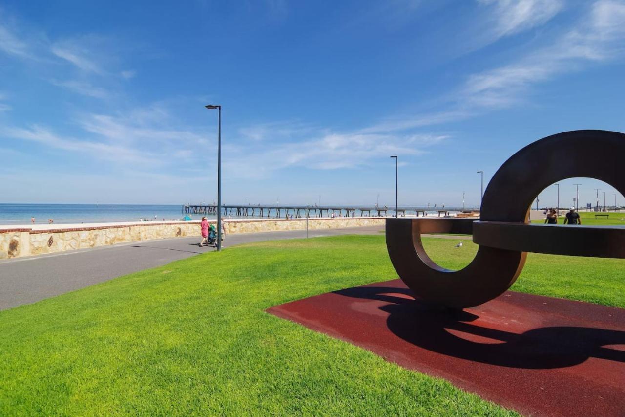 Beachfront Serenity Glenelg Apartment Bagian luar foto