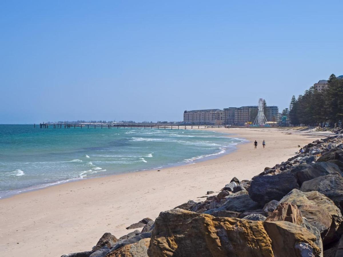 Beachfront Serenity Glenelg Apartment Bagian luar foto