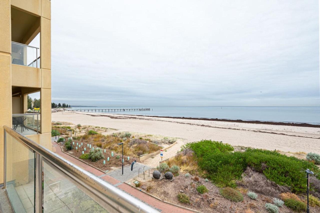 Beachfront Serenity Glenelg Apartment Bagian luar foto